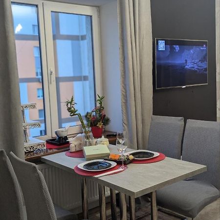 2-Кім Новобудова, Центр, Провулок Лапушкіна , 9 Daire Khmelʼnytsʼkyy Dış mekan fotoğraf